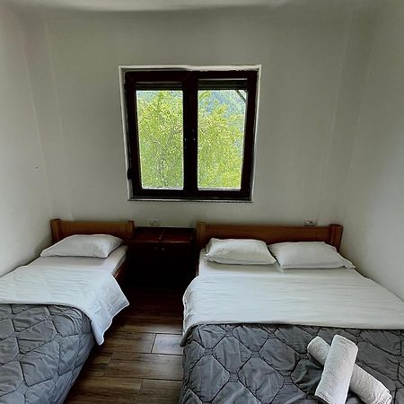 Lazer Cardaku guest house Valbone Extérieur photo