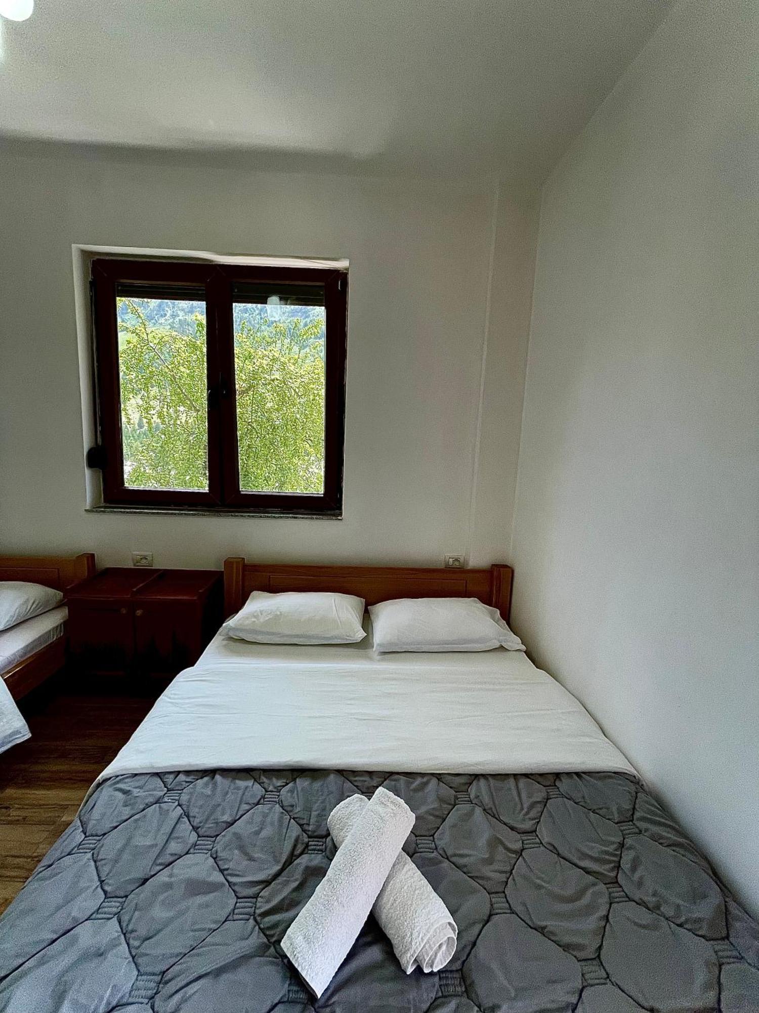 Lazer Cardaku guest house Valbone Extérieur photo