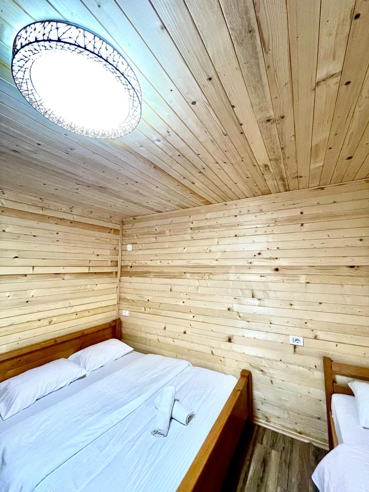 Lazer Cardaku guest house Valbone Extérieur photo